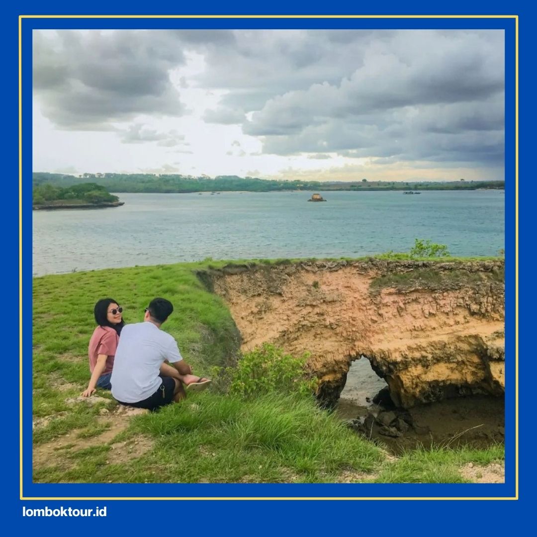 paket tour pantai pink lombok
